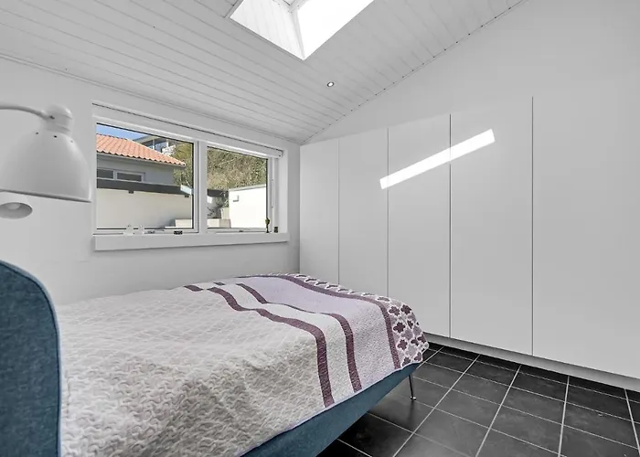 Ferienhaus Awesome In With Kitchen